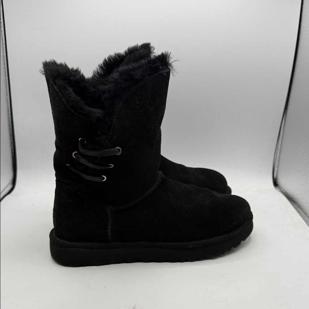 UGG Constantine Women's 8 Black Suede Boots great winter boot S15